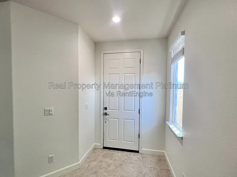 1697 N Connery Ln — Photo 16