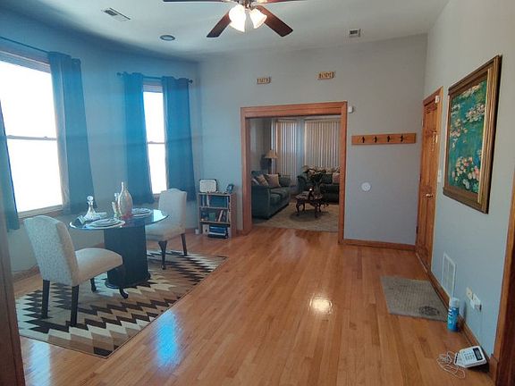 4th image of 10154 S Avenue H #L