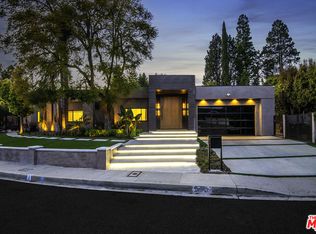 16601 Park Lane Cir, Los Angeles, CA 90049