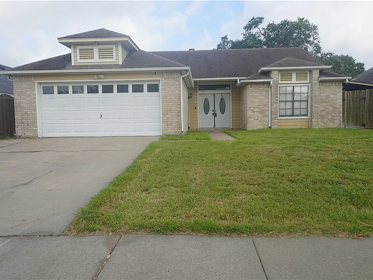 3537 S Washam Dr — Photo 1