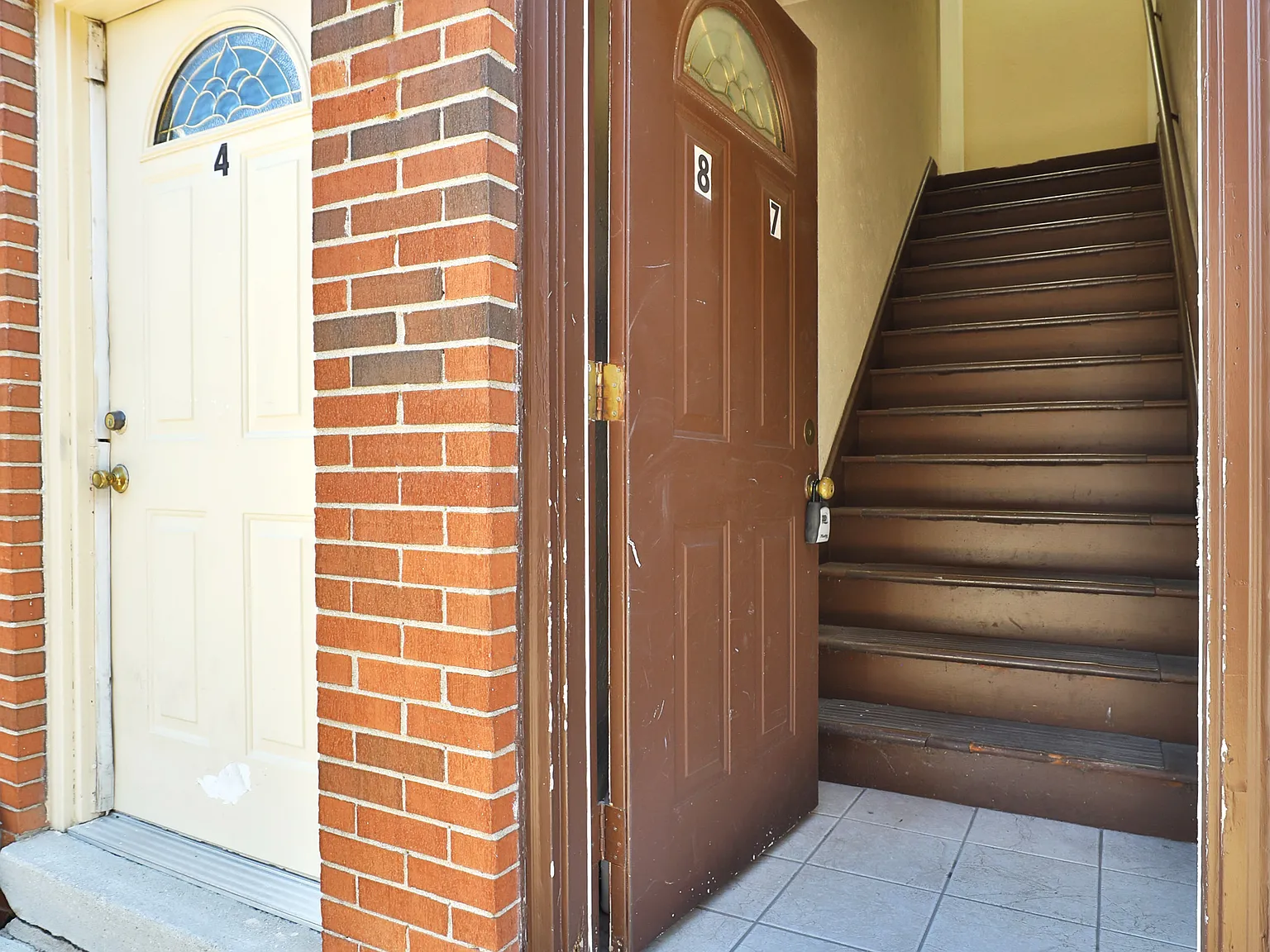 2 bed, 700 sqft, $1,025 — Photo 2