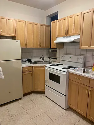 Rented by Urban Real Estate Property Group Inc | media 1