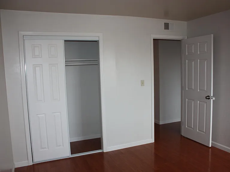 10242 Beardon Dr #3 — Photo 5