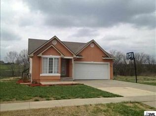 3351 SE Powell St, Topeka, KS 66605