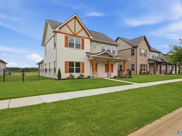17359 Chelsea St, Athens, AL 35611