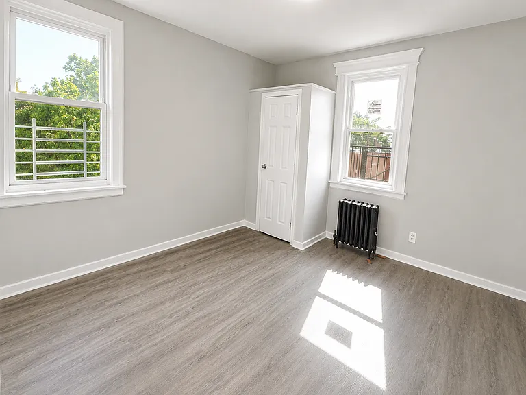 233 Littleton Ave #12A — Photo 3