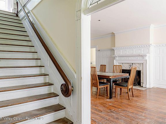 3rd image of 37-60 Blackburn Road