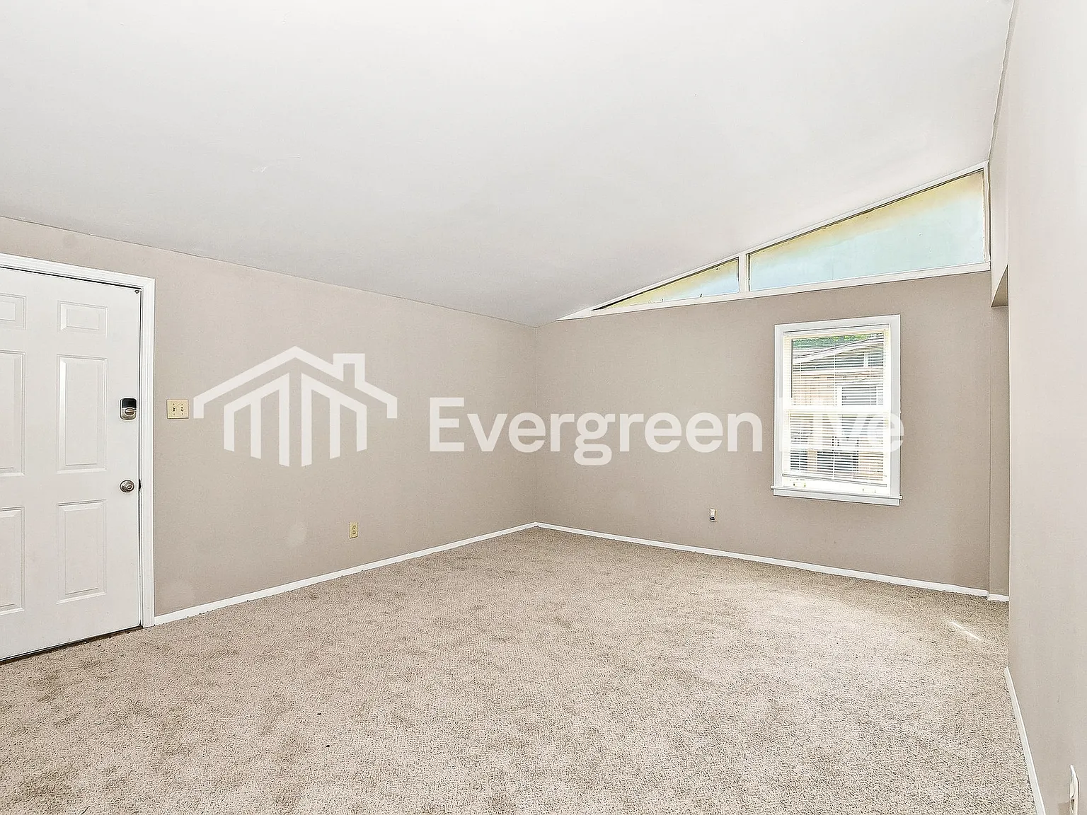 3 bed, 2.0 bath, 1404 sqft, $1,195 — Photo 2
