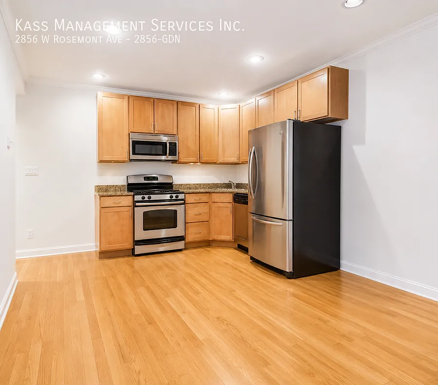 Building Photo - 2856 W Rosemont Ave #2856