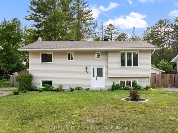 16 Bob Seguin Dr, Laurentian Hills, ON K0J 1J0