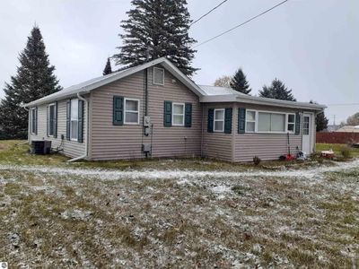 241 Smith St, Oscoda, MI, 48750