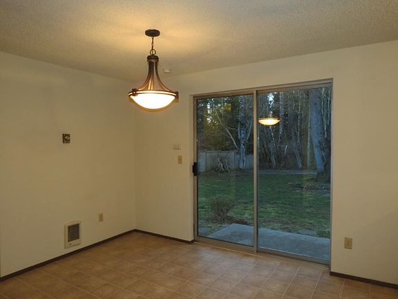 5th image of 8813 156th Street Ct E