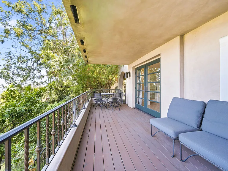 2928 Las Alturas St #1/2 — Photo 13