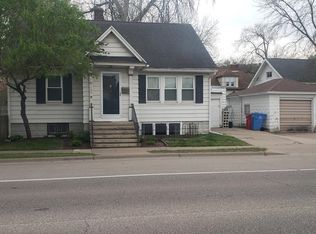 163 E Sarnia St, Winona, MN 55987