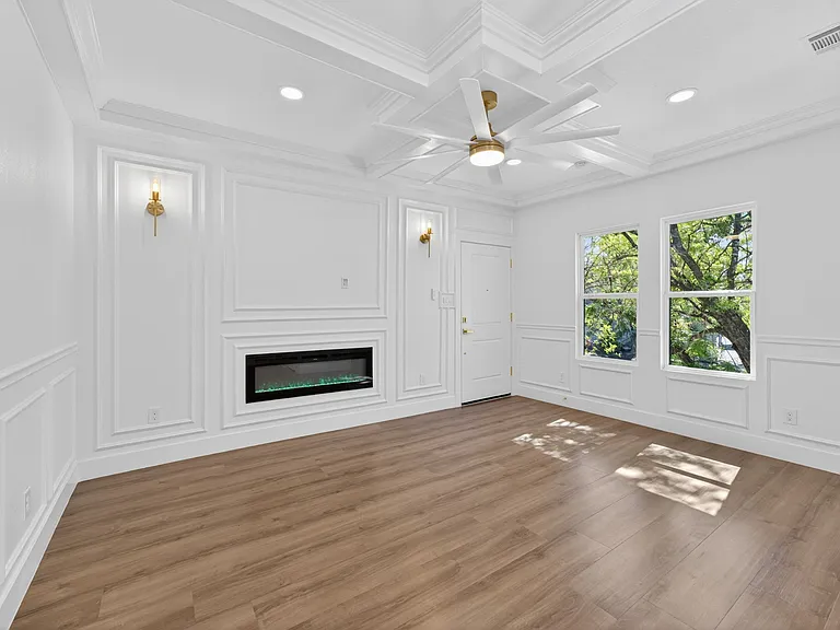 1301 Townsend Ave #3 — Photo 12