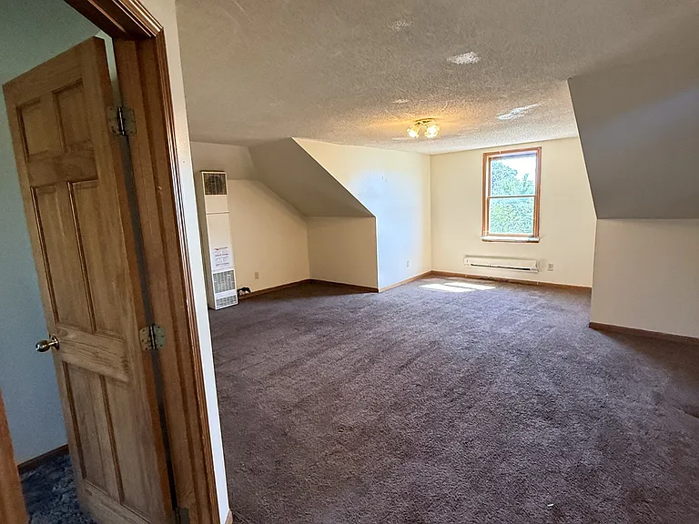319 1/2 N McDonel St — Photo 2