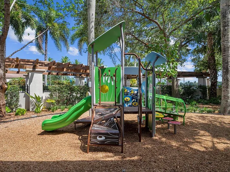 455 Pumpkin Dr — Photo 49