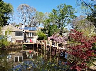 28 Prospect Ave, Sicklerville, NJ 08081