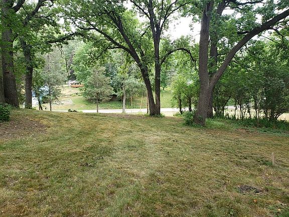4th image of 15995 Cushing Rd