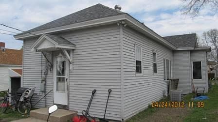2nd image of 2826 South Ave