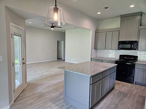 4th image of 6223 Minuteman Ln