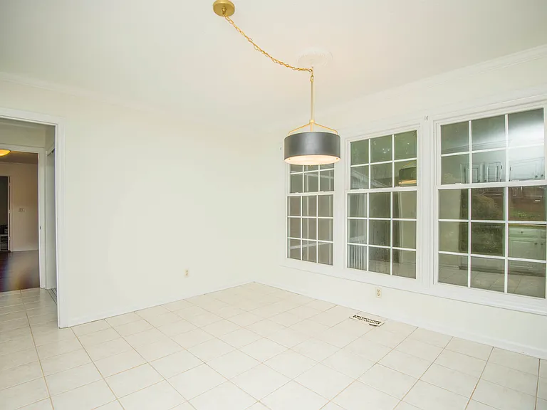 11144 Pleasant Forest Dr — Photo 18