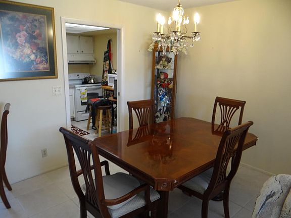 4th image of 2965 Crosley Dr W APT D
