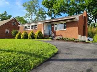 5007 River Rd, Bethesda, MD 20816