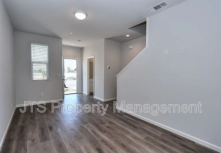 47 Brookbay Way — Photo 4