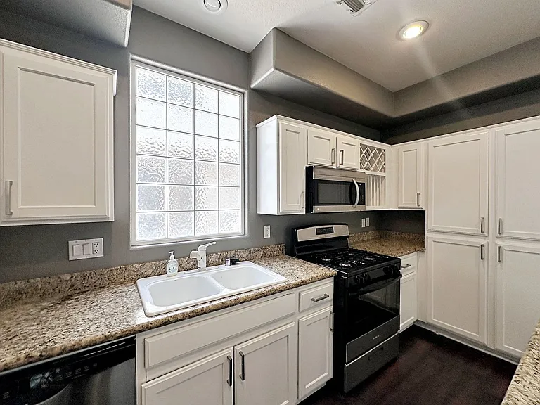 10076 Bright Charisma Ct — Photo 12