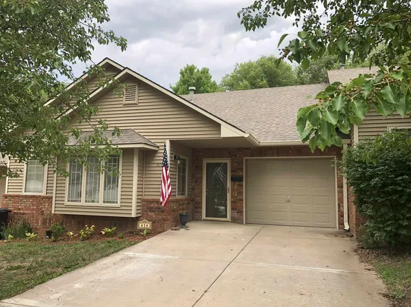 416 E 13th Ave, Augusta, KS 67010
