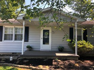 9284 Pin Oak Rd, Bridgeport, IL 62417