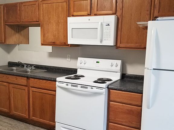 4th image of 11 W Princeton Cir #2