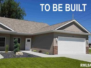 2322 13th St, Silvis, IL 61282