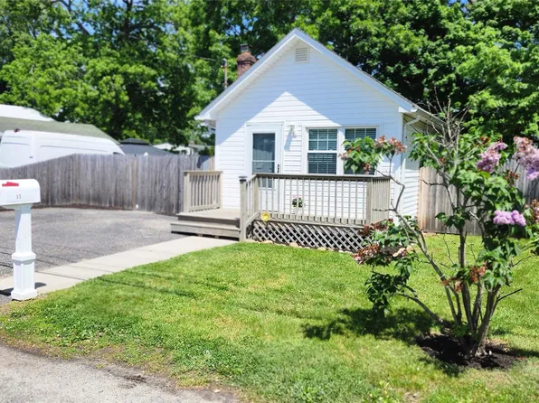 95 Pleasure Avenue, Ronkonkoma, NY 11779