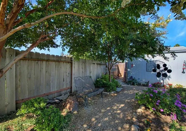 2519 Raleigh Ct — Photo 29