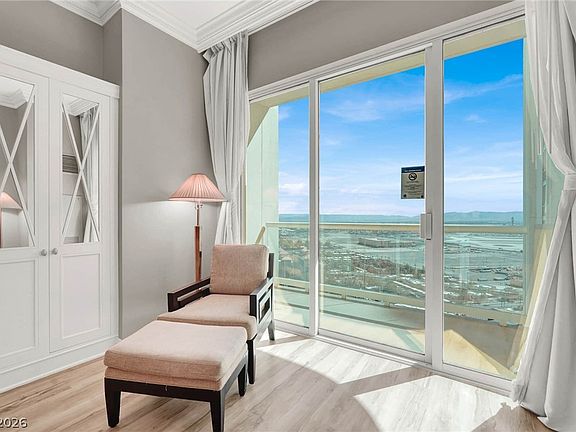 5th image of 125 E Harmon Ave #2902
