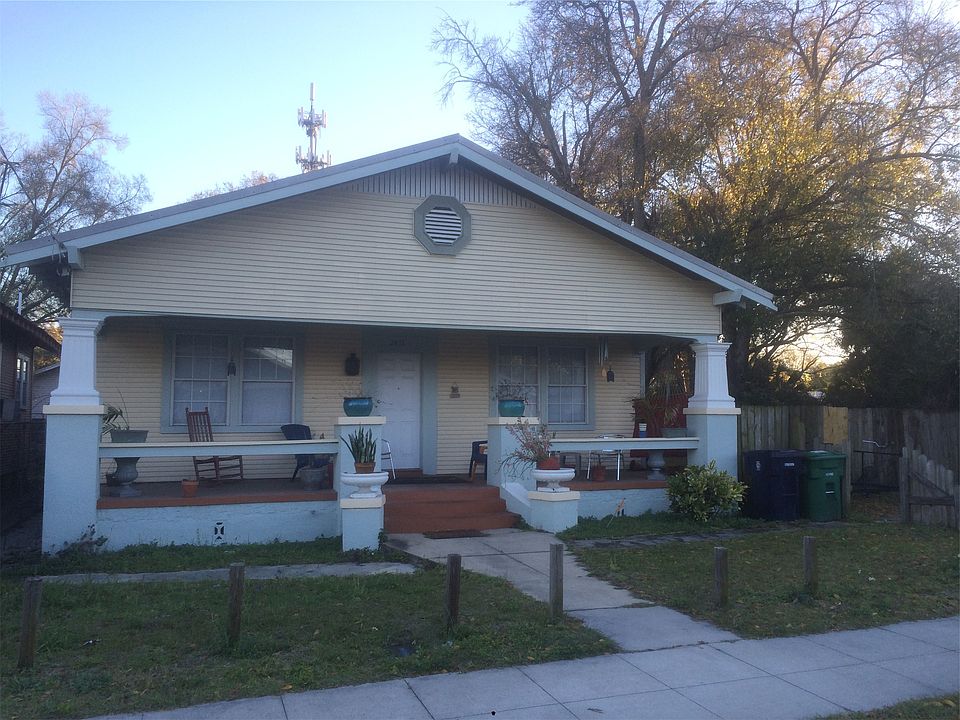 2nd image of 2308 E 9th Ave