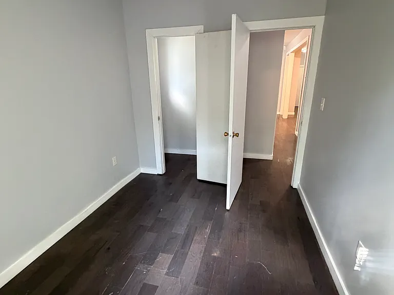 29 Bartholdi Ave #1A — Photo 8