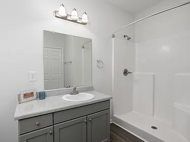 The Oakley at Meadows — photo 9