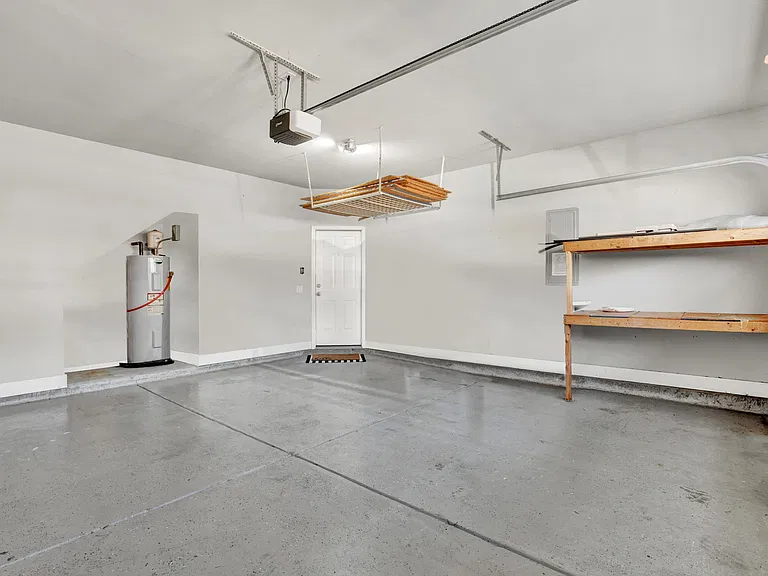 135 Bowridge Dr — Photo 37