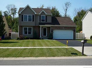 1430 Evergreen Dr, Lake View, NY 14085