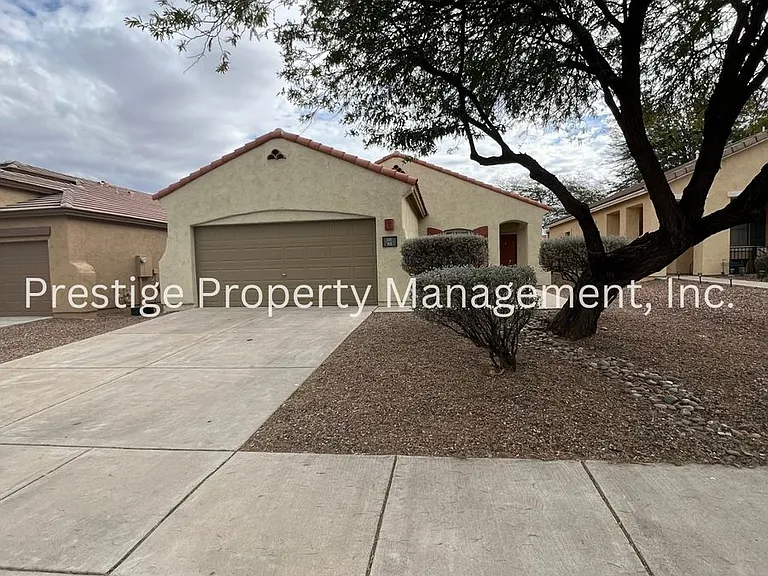 81 W Calle Guija — Photo 1