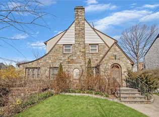25 Locust Ave, Scarsdale, NY 10583