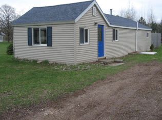 10186 SW Greenville Rd, Greenville, MI 48838