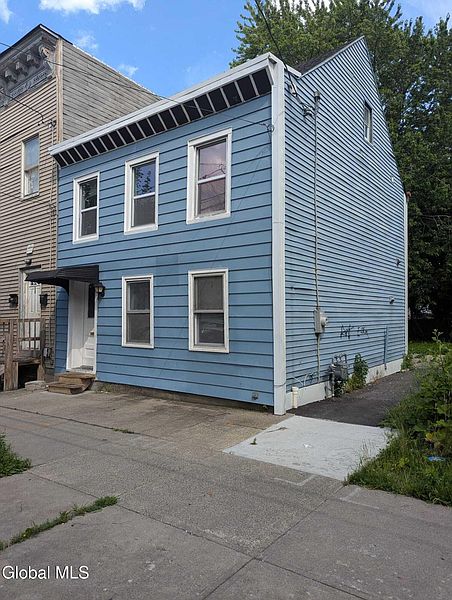 3rd image of 54 Ontario Street