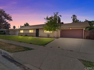 878 E Holly St, Rialto, CA 92376