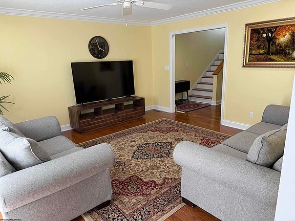 5th image of 309 Sonoma Way