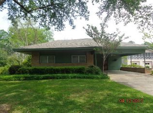 108 Dampeer St, Crystal Springs, MS 39059