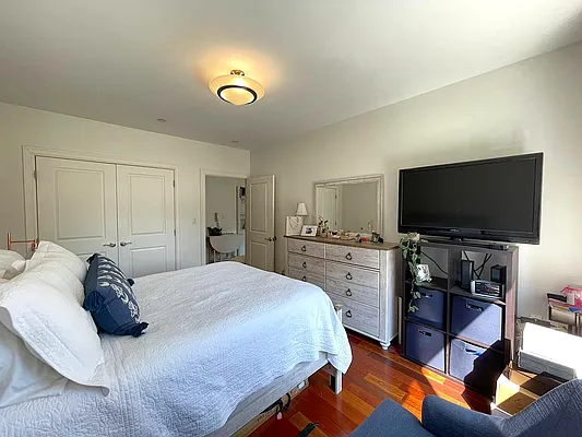 Rented by Corcoran | media 9